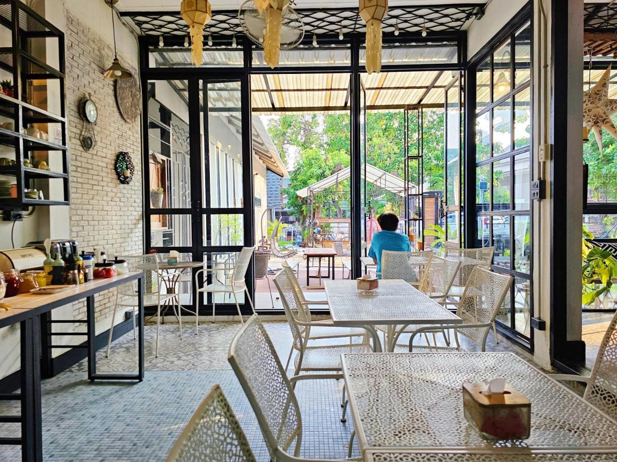 Sherloft & Hostal Chiang Mai