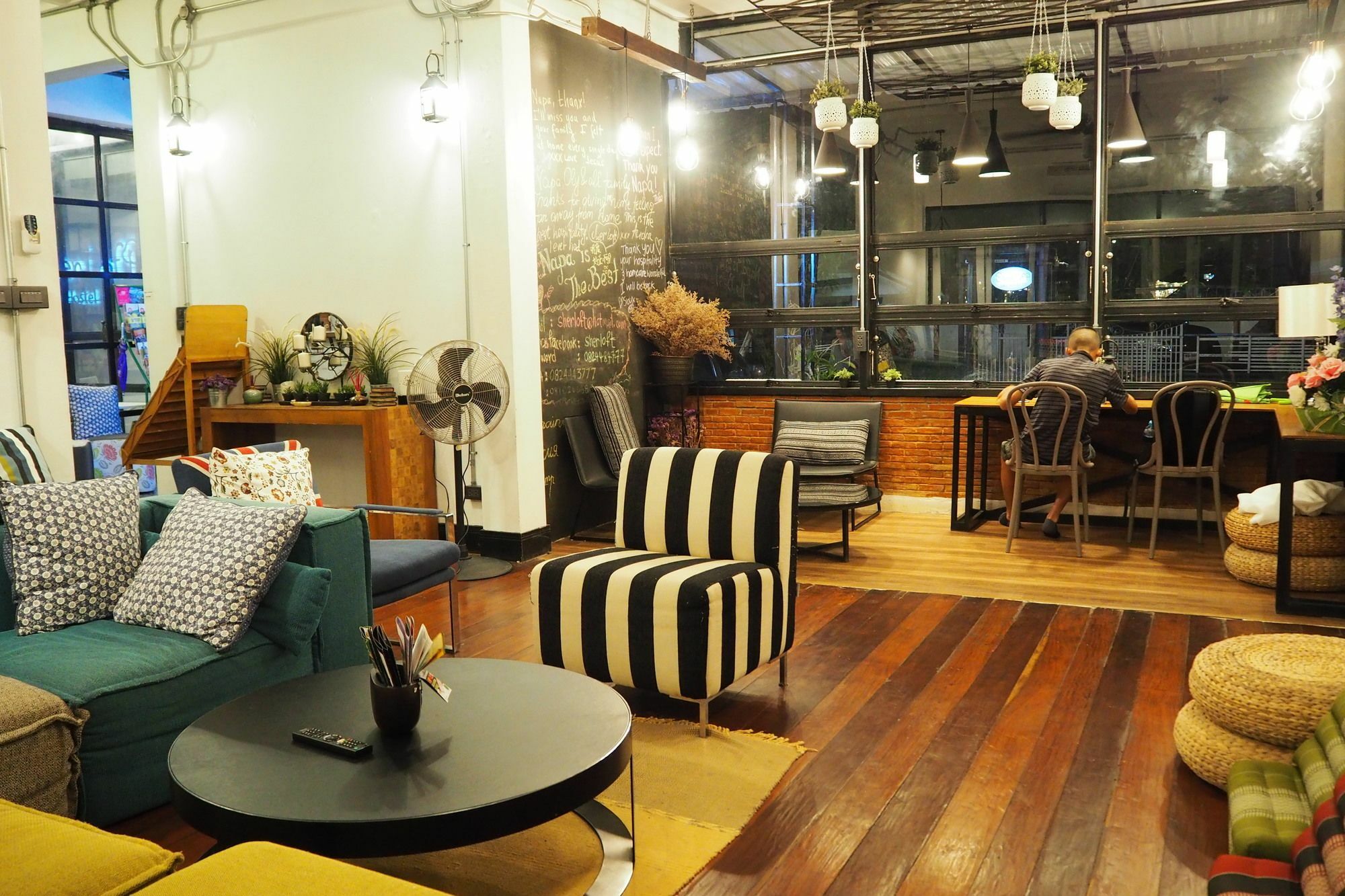 Sherloft & Hostal Chiang Mai